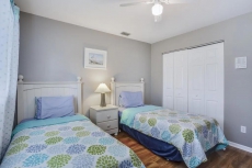 Waterfront villa w/private pool, access to community pool - drive to beaches!