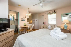 Polynesian Village 11, Sleeps 3, Studio, Beach View