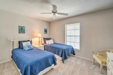 NEW! Stylish Condo w/ Pool Access, 3 Mi to Beach! Property overview