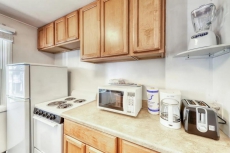 Island Inn - 1A - Oak Bluffs, MA