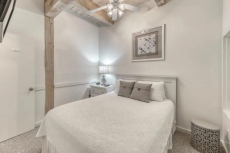 Island Inn - 30G - Oak Bluffs, MA