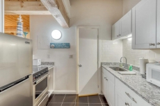 Island Inn - 30G - Oak Bluffs, MA