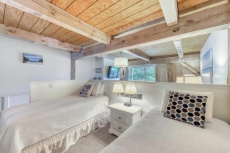 Island Inn - 30G - Oak Bluffs, MA