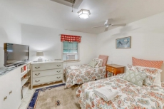 The CAVU Mansion on Bellevue - Vineyard Haven, MA