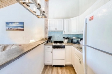 Island Inn - 46G - Oak Bluffs, MA