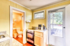 Island Inn - 5B - Oak Bluffs, MA