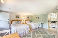 Island Inn - 17D - Oak Bluffs, MA