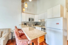 Island Inn - 42G - Oak Bluffs, MA