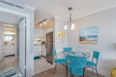 Barefoot Bungalow - Naples, FL