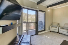 Heavenly summit retreat close to skiing & Lake Tahoe w/ balcony & gas grill!