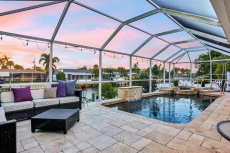 Coconut Terrace at Palma Sola Bay