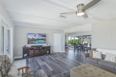 Shining Jewel on the Island