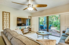 Executive Bay Club Condo M-1