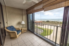 The Islander 2D: 2BR, 2BA, Sleeps 4 - oceanfront condo with pool!