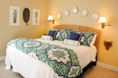 Forget the blah! Renovated Private Pool Hot Tub Professionally Redone